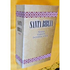 Santa Biblia Nueva Version Internacional American Latina SC 2010 NIV PB Bible